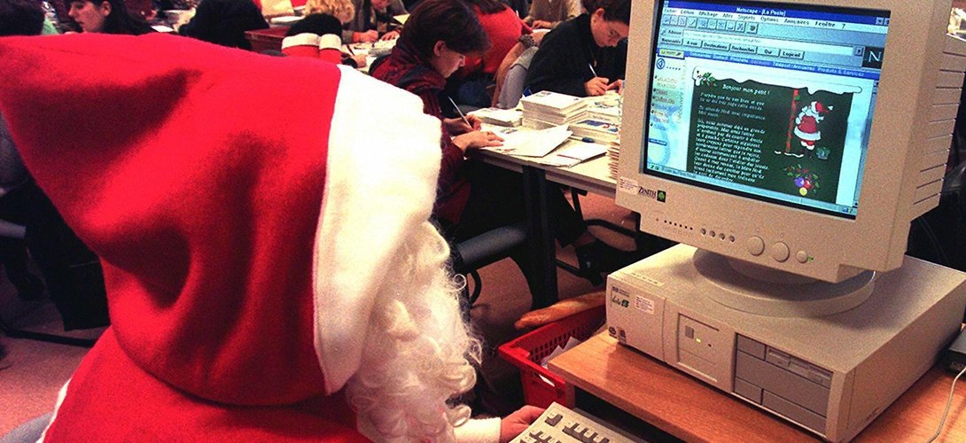 Chris_laem's tweet photo. Comment la France voyait #internet en 1997... une sacrée histoire ! https://t.co/Qhs50nzhoy via @slatefr https://t.co/PiCcXgAukD