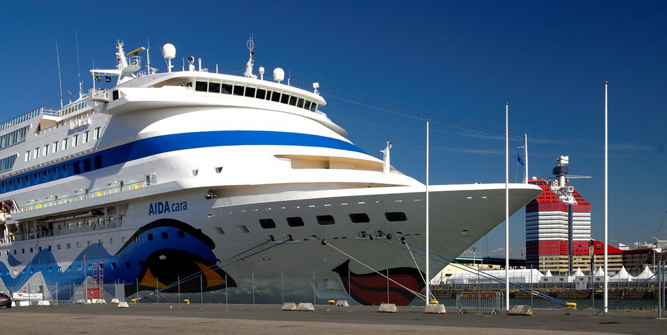 OE_greenmarine's tweet photo. #Gothenburg #Cruise Season Kicks Off https://t.co/w3adQMET8c @PortGot https://t.co/X5cih5brno