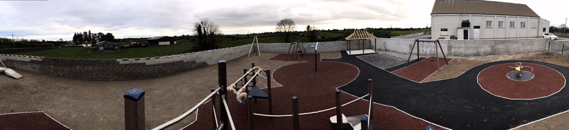 Moore Playground tweet media