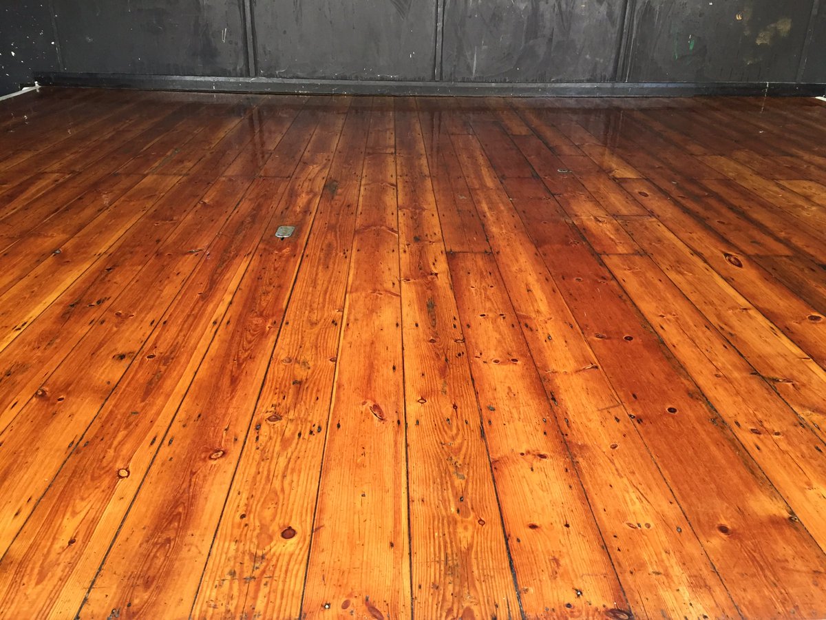 startengineerin's tweet image. First coat of resin. On the first hall for Easter.