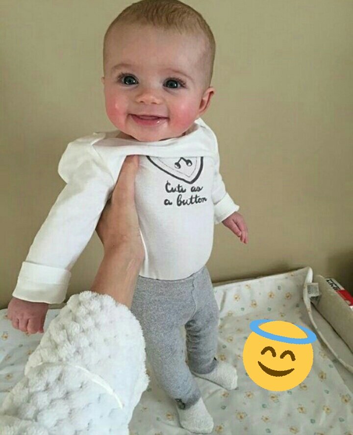 leenmysw's tweet photo. "Dai che tra poco rivedi papà!!" https://t.co/7XHQzKgS6Q