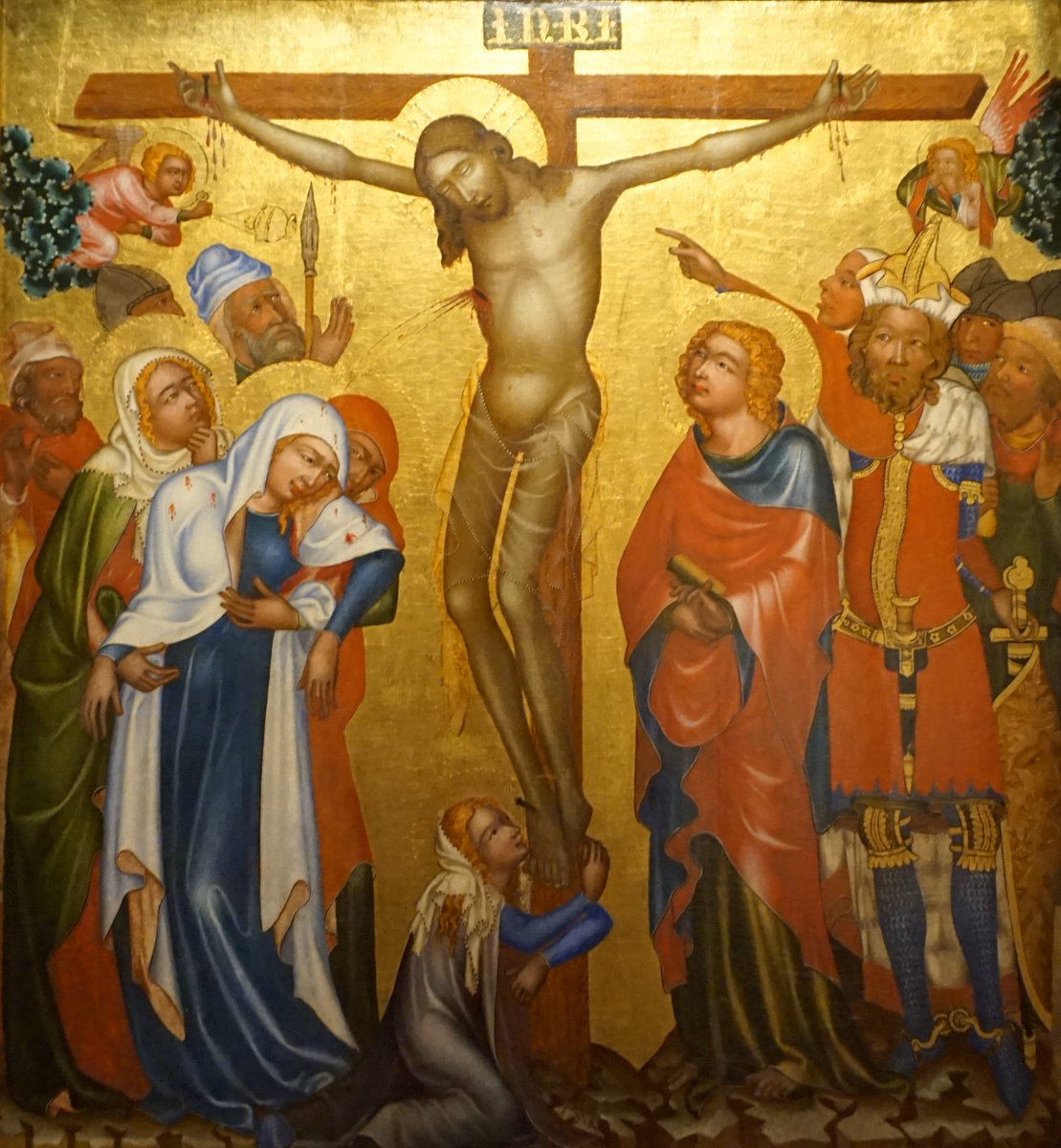 Cistercian altarpiece c.1350
Interesting iconographical features: blood drips on BVM, Mary Magdalene embraces Cross #goodfriday #histmonast