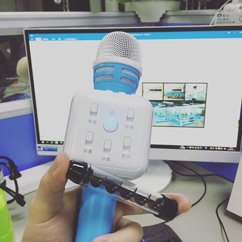 crystal02166's tweet photo. vaping for fun🎤🎤
#vape #tobacco #leadka #canabislife
email:crystal@leadka.com
whatsapp:0086 15915488010
website: https://t.co/VfPGjD3CRa https://t.co/cvyRop7g55