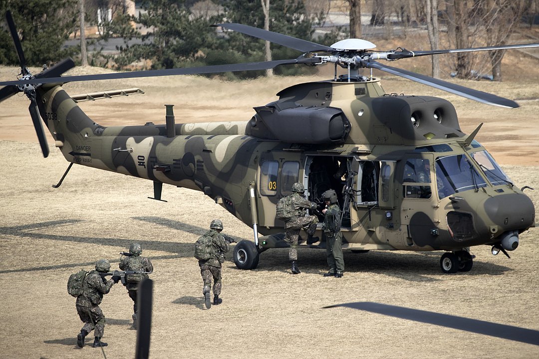 Harry Boone on Twitter: ""Surion everywhere" .. ROK Army & SOF last weeks drills vs NK attack : Nice shots of AirbusHC / KAI's KUH-1 Surion Helos… https://t.co/CWueO378zQ"