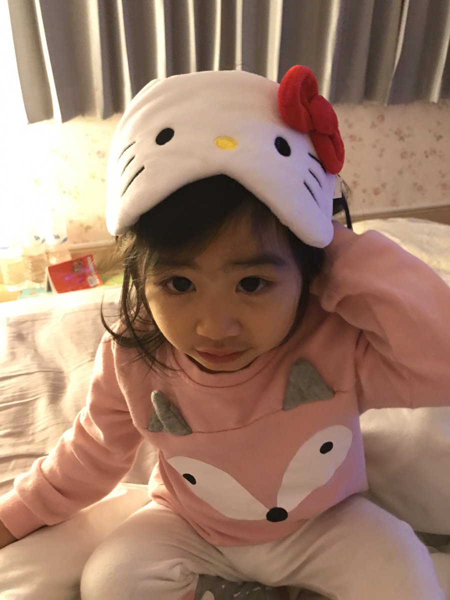 FHERO4REAL's tweet photo. ชูใจบอกว่าเธอเป็นหน้ากากคิตตี้

#ชูใจ
#themasksinger2 https://t.co/k7hXvLf2XL