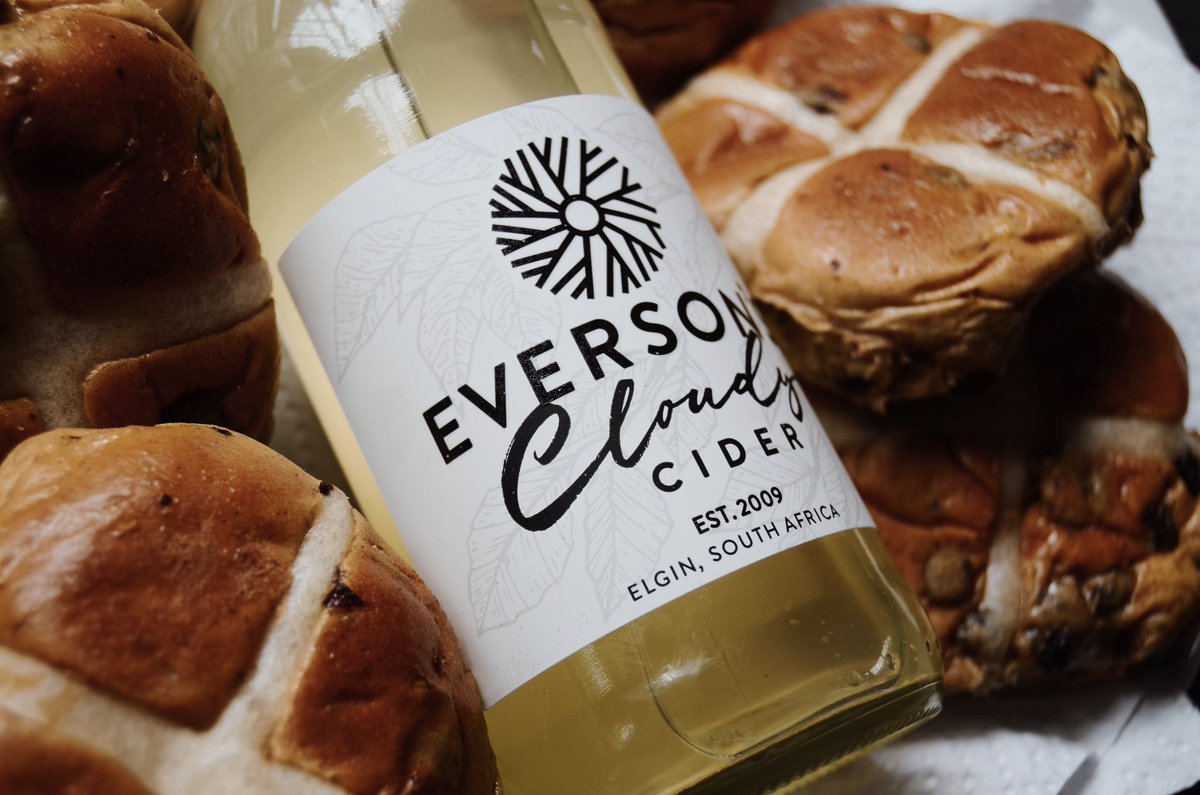 EversonsCider's tweet photo. Wishing all our inciders a happy Easter! We'll be spending it with plenty of cider and hot-cross buns.
#eversonscider https://t.co/5WEYUugzYE