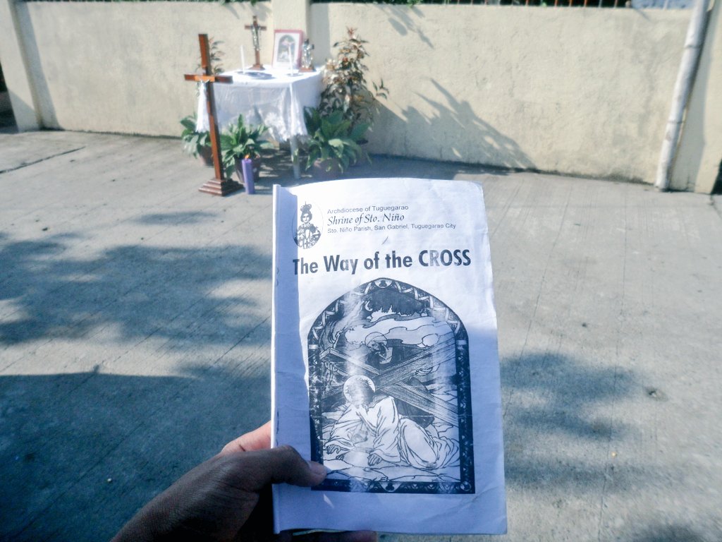 ReshiiROM's tweet photo. The Way of the Cross

#GoodFriday
#Lent20 https://t.co/z1WI4PTQnn