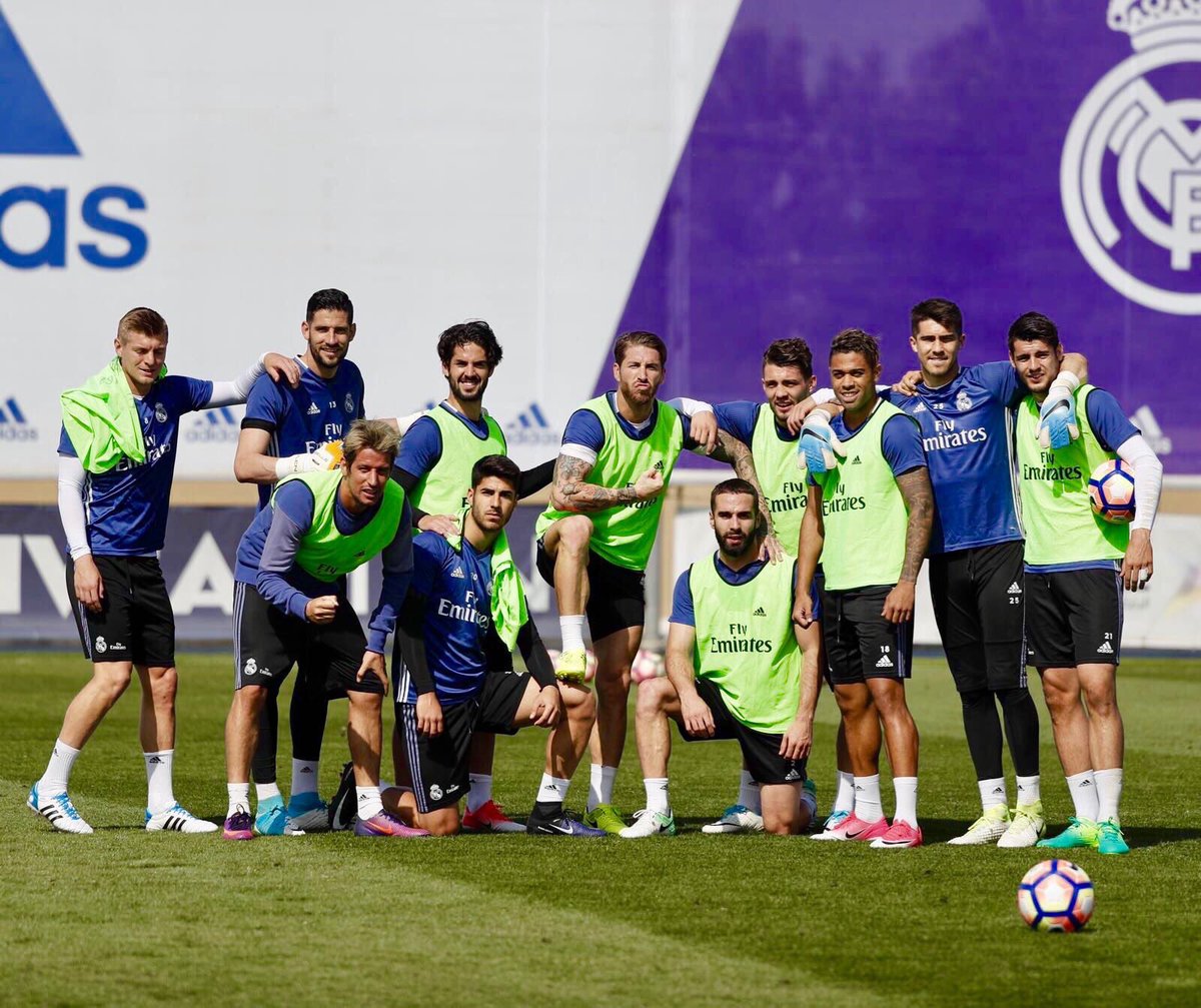 SergioRamos's tweet photo. Actitud #LaLiga.
#LaLiga attitude. 
💪🏻💪🏻💪🏻
#HalaMadrid https://t.co/O5kJS6TKhl
