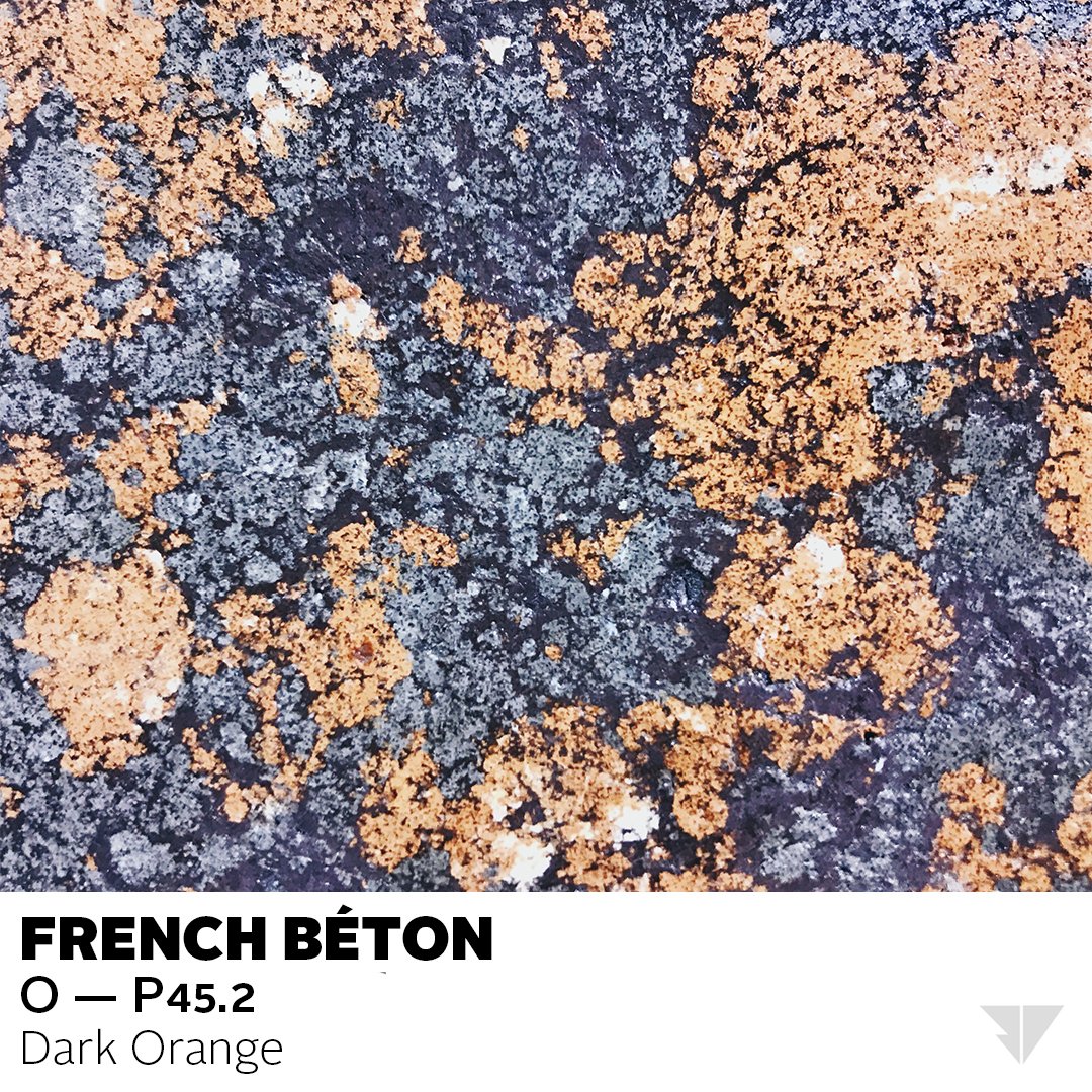 Naturel, original et spicy! Voici le "Dark Orange" un #FrenchBéton qui s'accorde parfaitement avec la déco aux petits détails cuivrés. 🍊🍹✌🏼