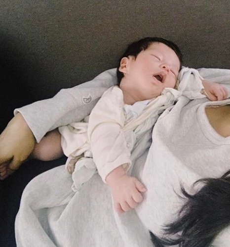 Steven Yeun Daily On Twitter Baby Jude Malcolm Yeun Is Almost A Month Old Already Https T Co Fjln2gflsf Twitter