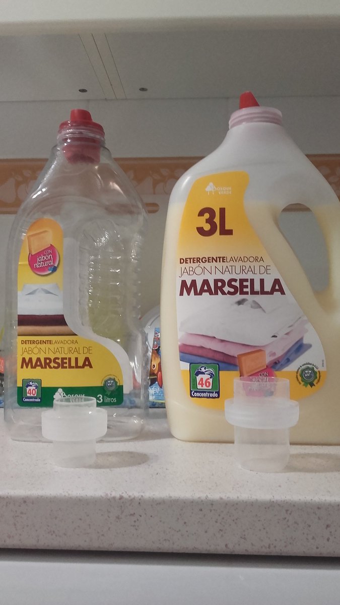รคภtเคɠ๏ on Twitter: "@Mercadona Enhorabuena por el NUEVO formato en  vuestro detergente líquido Marsella: arielita más grande, orificio más  grande y jabón [...] https://t.co/rHsAUcCcoW" / Twitter