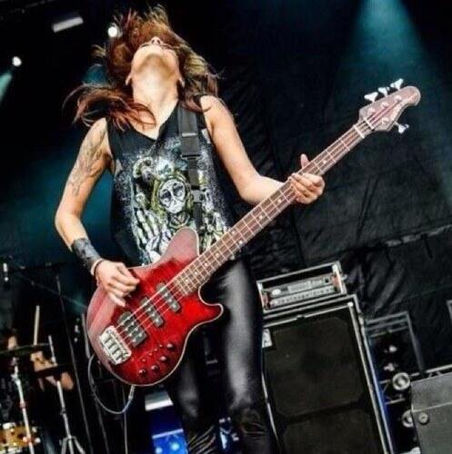 that became my motivation to play music and on stage #amissarodriguez <a href="/eyessettokill/">Eyes Set To Kill</a>