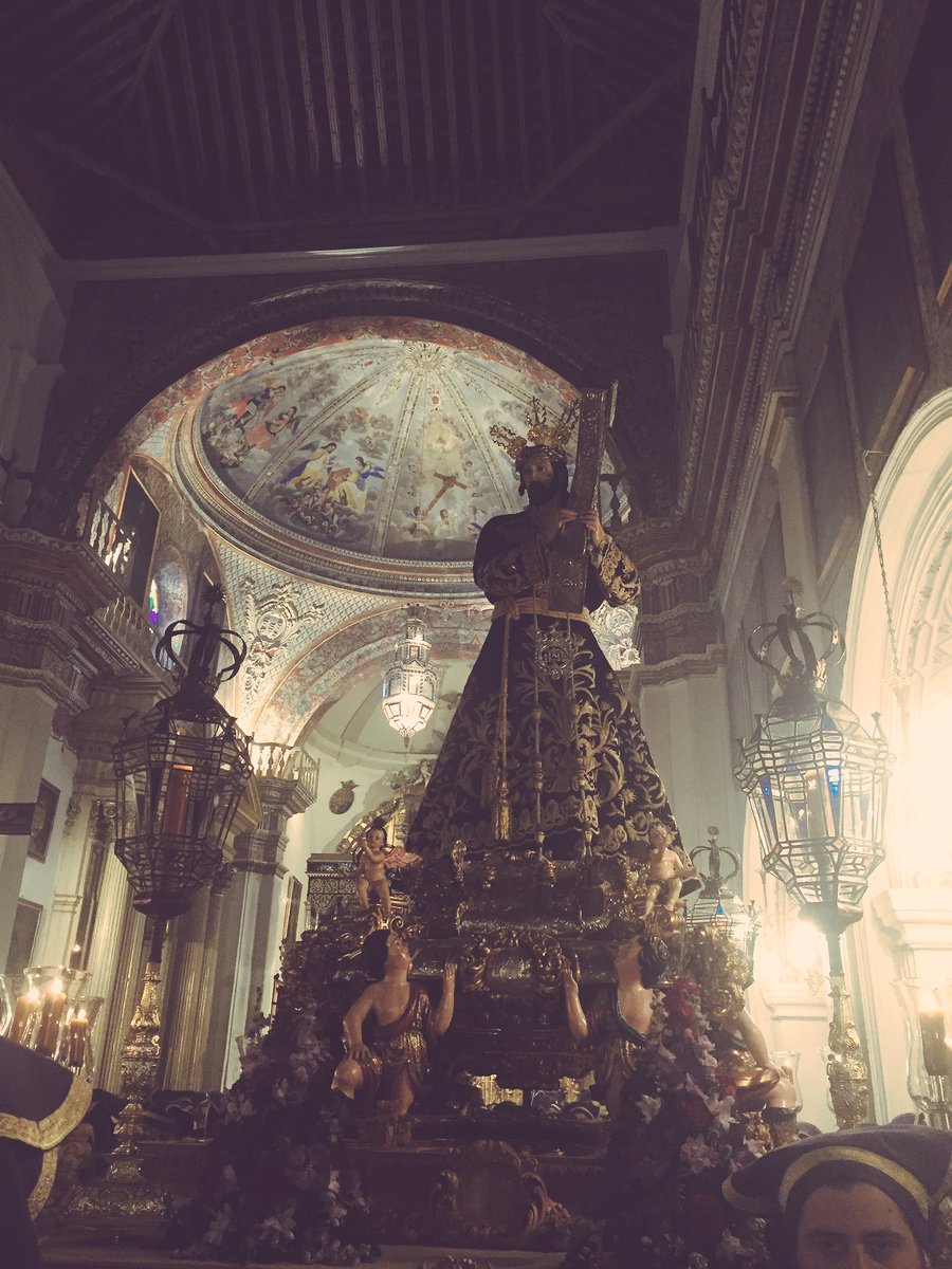 jotacarmona_'s tweet photo. Tú eres el que da sentido a mi Semana Santa! Viva el Dulce Nombre!! 👏🏻👏🏻 #ViernesSanto #Antequera https://t.co/OlJCpdKuT3