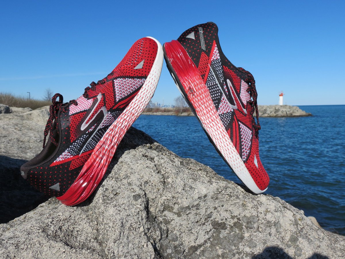 Win some shoes from <a href="/skechersperfcan/">Martaps S Pearman</a> ! Check out the #giveaway on their Instagram page #gorun #razor #golikeneverbefore #choosegreatness