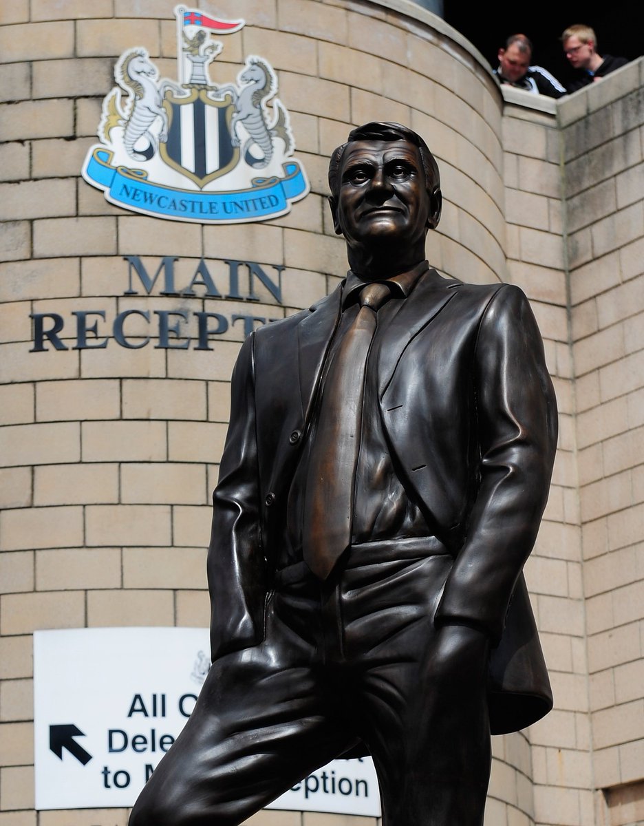 Ladbrokes's tweet photo. Who has the better fans?

RT: Newcastle United
Like: Leeds United

#NUFC #LUFC https://t.co/TvWXext465
