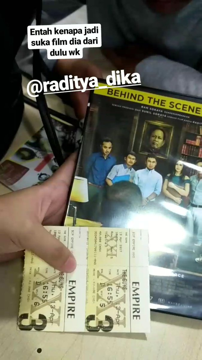 IcaApriliani's tweet photo. Sumpah ga ada yg gagal film mu bang 😂😂😂 asli penghilang stress, kocak konyol  😆😆@radityadika https://t.co/geWkck2S99