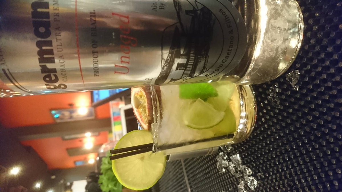 It's Easter weekend!! Come down for a brunch from 12-5pm or happy hour from 4-8pm all weekend long!