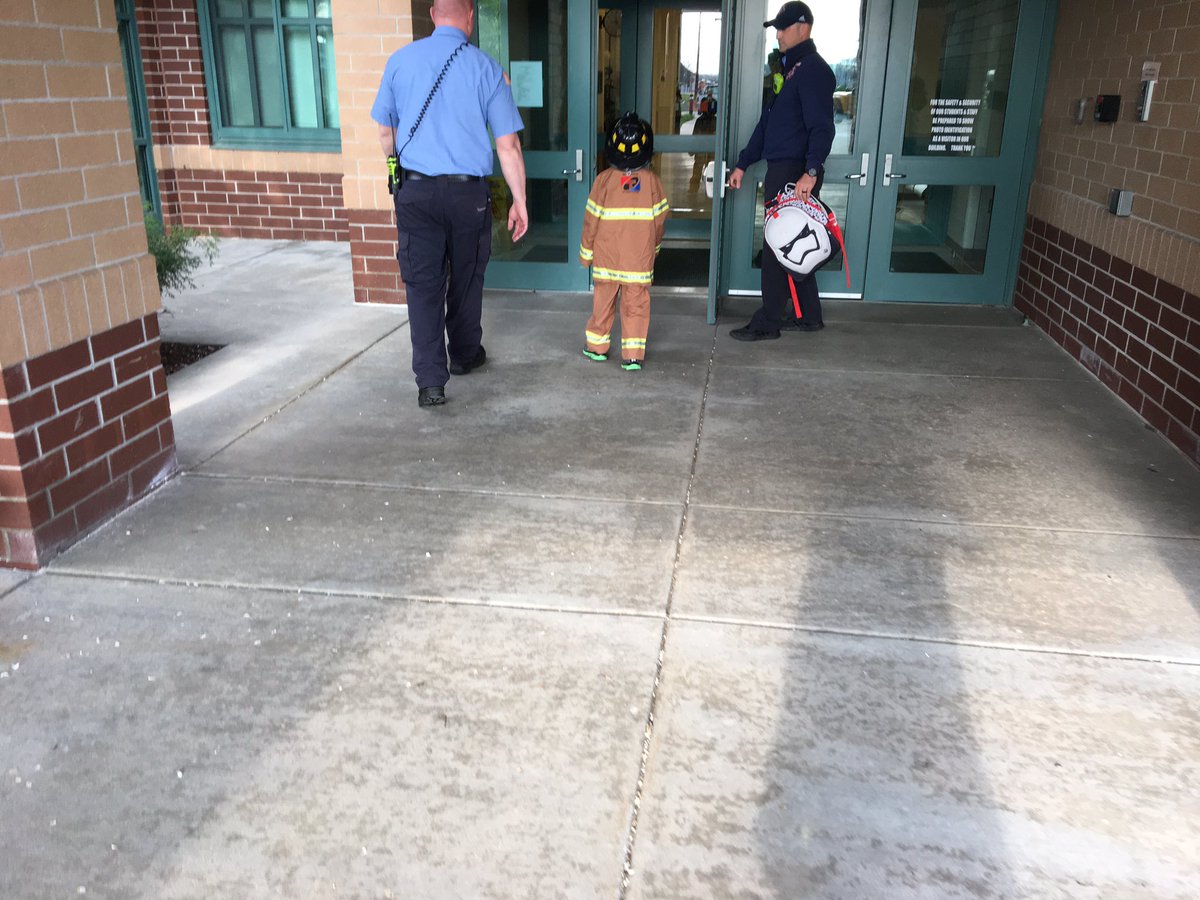Thanks <a href="/WestfieldFire/">WestfieldFire</a> for giving Tyler a ride to school this morning!