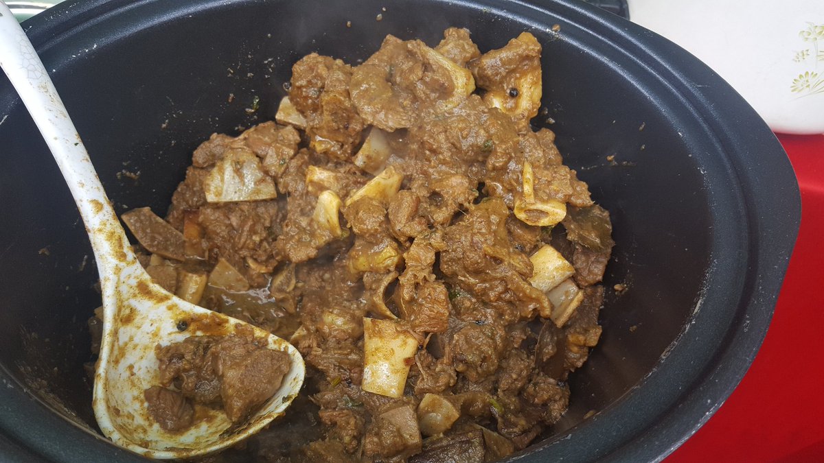 RAFarmersMkt's tweet photo. @RAFarmersMkt @ #tallships there's loadsa choice inc. @Himalayantiffin @GodmershamGame @lovabite &amp; Aiste's waffles #woolwich #Greenwich https://t.co/h1dn1DdNK2