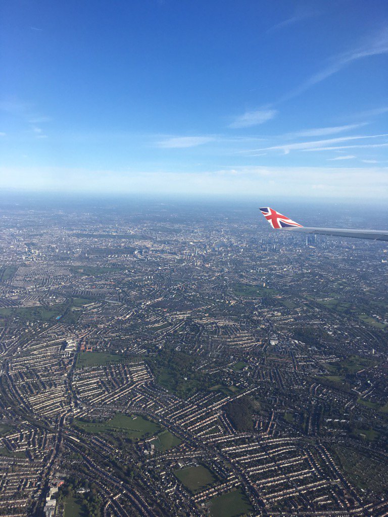 amy_lidster's tweet photo. Hello again London! After #shakeass17 & a Nashville road trip, it's time to get this PhD finished. T minus 5.5 months https://t.co/xndFPY0rUL