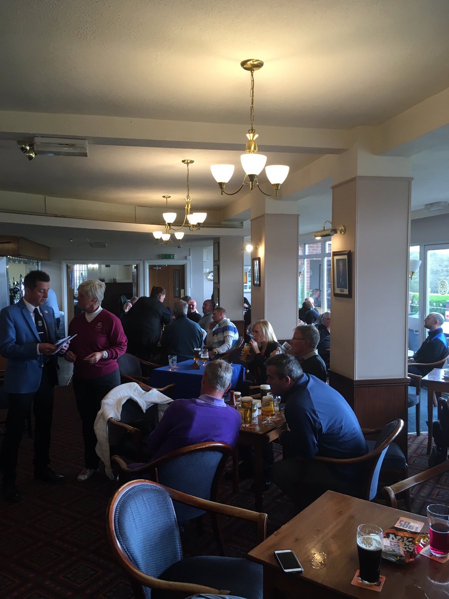 Packed clubhouse <a href="/PennGolfClub1/">Penn Golf Club</a> all ready for the presentation of the Texas scramble shotgun. Great turn out 👍👍⛳️⛳️#golf#texasscramble