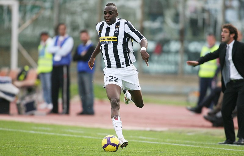 超ワールドサッカー 移籍情報 リバプールやユベントスでプレーした元マリ代表mfモハメド シッソコがインドネシアに上陸 T Co Yutohjkpoy 今季のインドネシアではmfマイケル エッシェンやfwカールトン コール Fwピーター オデムウィンギーも