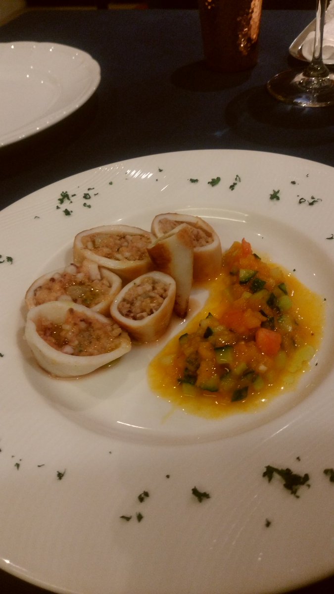 森恒二 創世のタイガ 最新8巻発売中 同級生にして大作家の三浦建太郎と久々に飲む 美味いものを食べさせて良いアイディアを出してもらおう そうしよう 森 ベルセルク 三浦建太郎 超強力