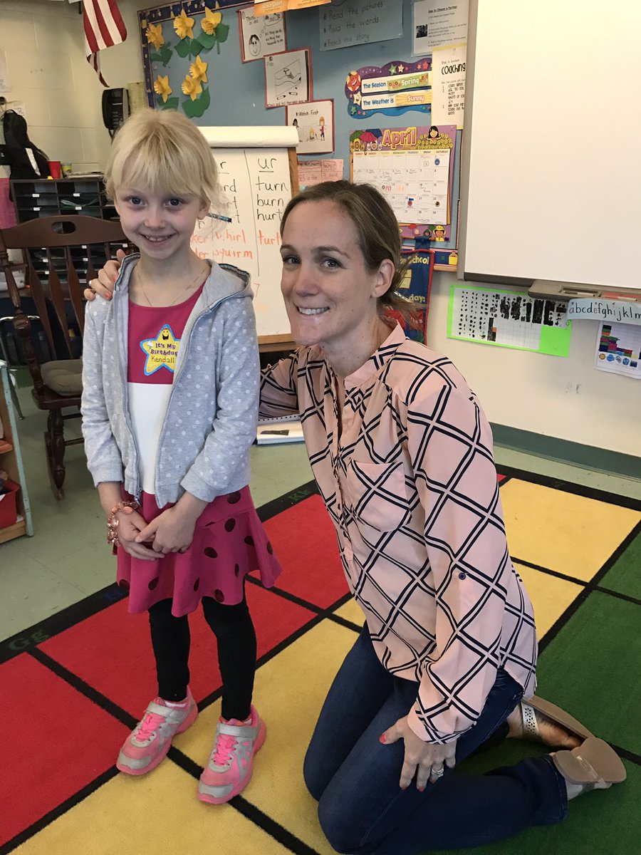 It's dress like your Idol today and one of my students dressed like me! Pencil in the hair and my favorite color pink! ❤️
<a href="/HildrethHarvard/">Hildreth Elementary</a>