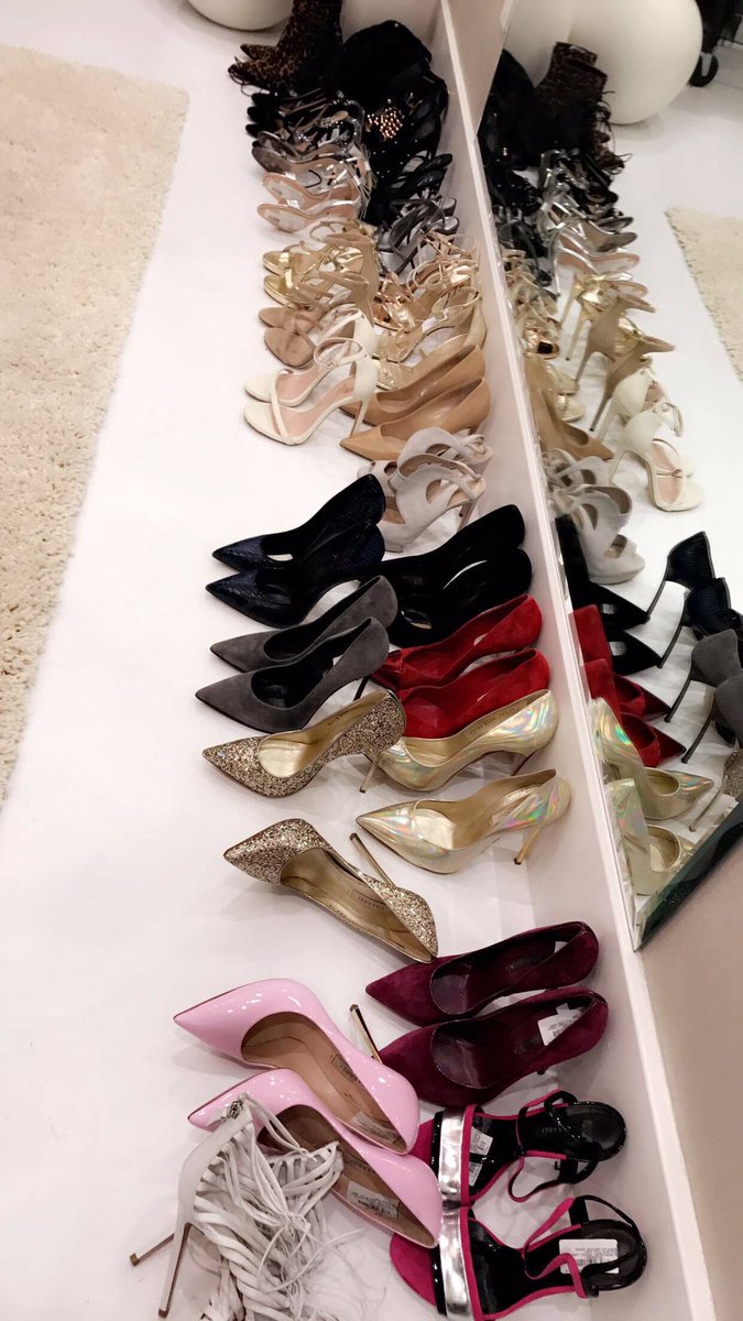 smaylayn's tweet photo. hey Demi @ddlovato  you couldn't give me or present a couple of the shoes?if you don't need them?))))
#demilovato #nopromises https://t.co/Hv3b1gjk3q
