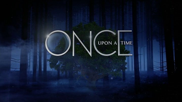 OUATSpainNotes's tweet image. Curiosidades 6x11 
En la intro del episodio se ve el árbol que utiliza Pinocho para construir el armario.
