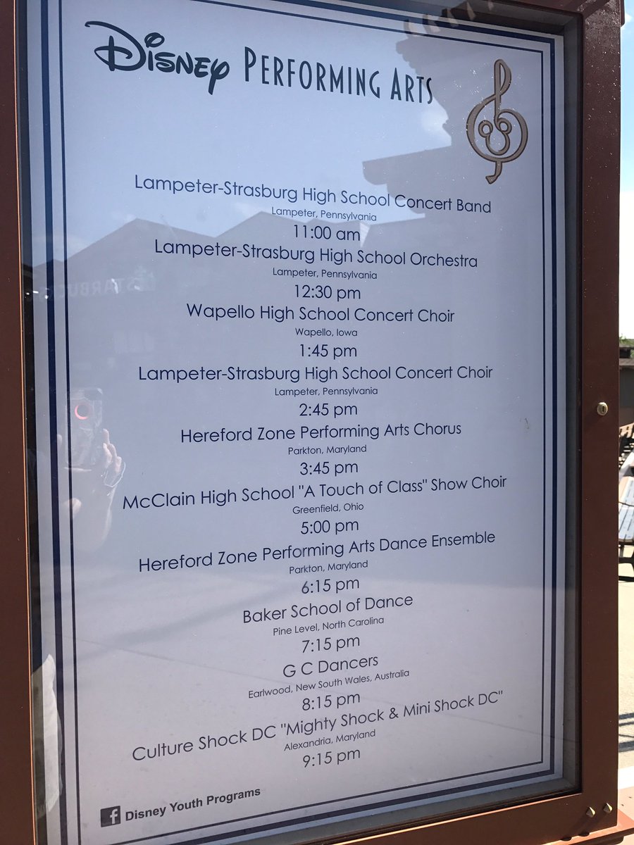 LSPioneerNews's tweet photo. Look who takes the stage in three minutes! #LSNews #LSPioneers #LSMusic #Disney. @LSPioneers https://t.co/4LP7M9oFM4