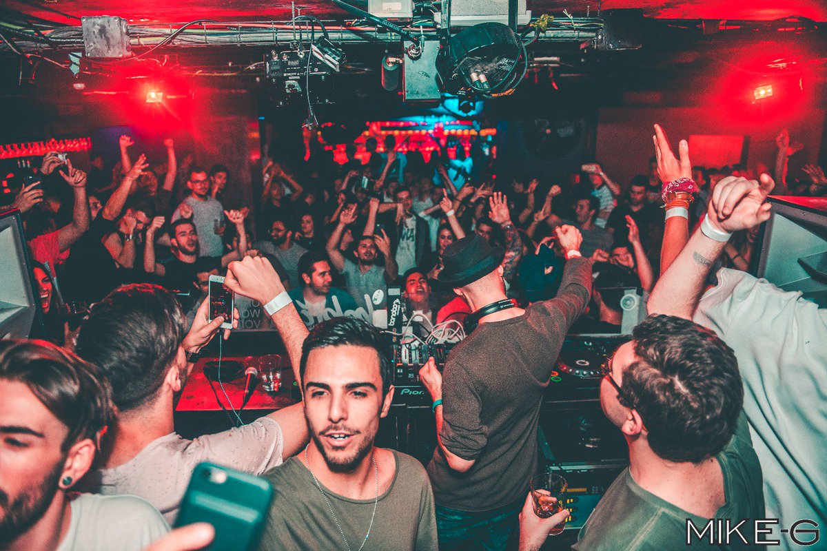 Josedemara's tweet photo. Un millón de gracias a todos los que apoyasteis nuestra primera #ArcadiaNight by @EDM_Spain 🙌😊👌

VOLVEREMOS SEGURO!!!!!  📸 @mikeg_shot https://t.co/p1diR18u8U