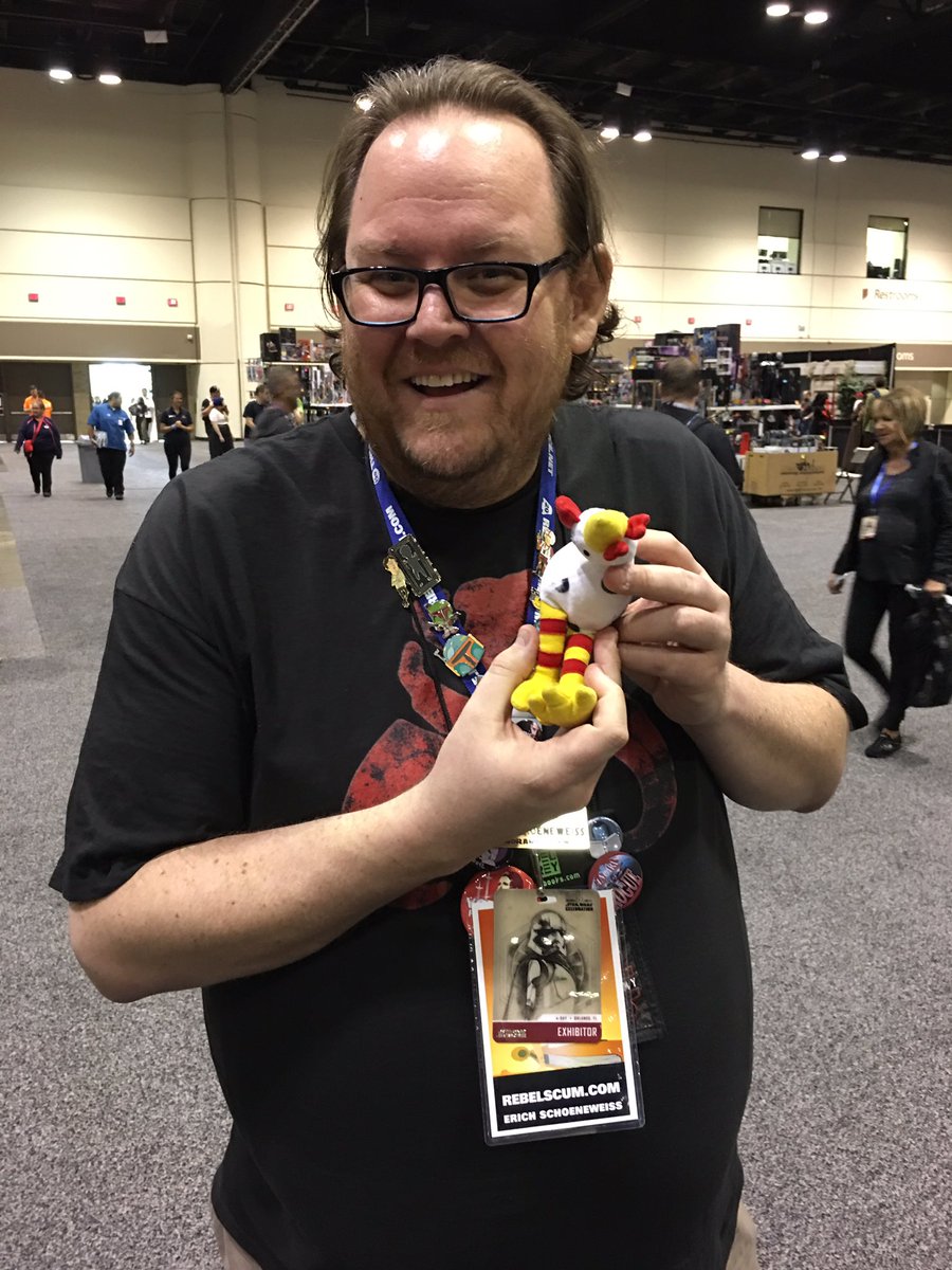 Darth_Duff's tweet photo. Finally got to meet @Chickaphant and his dad. #SWCO #ThisOnesforSteve #Muppetarms https://t.co/O4rGJca1X9