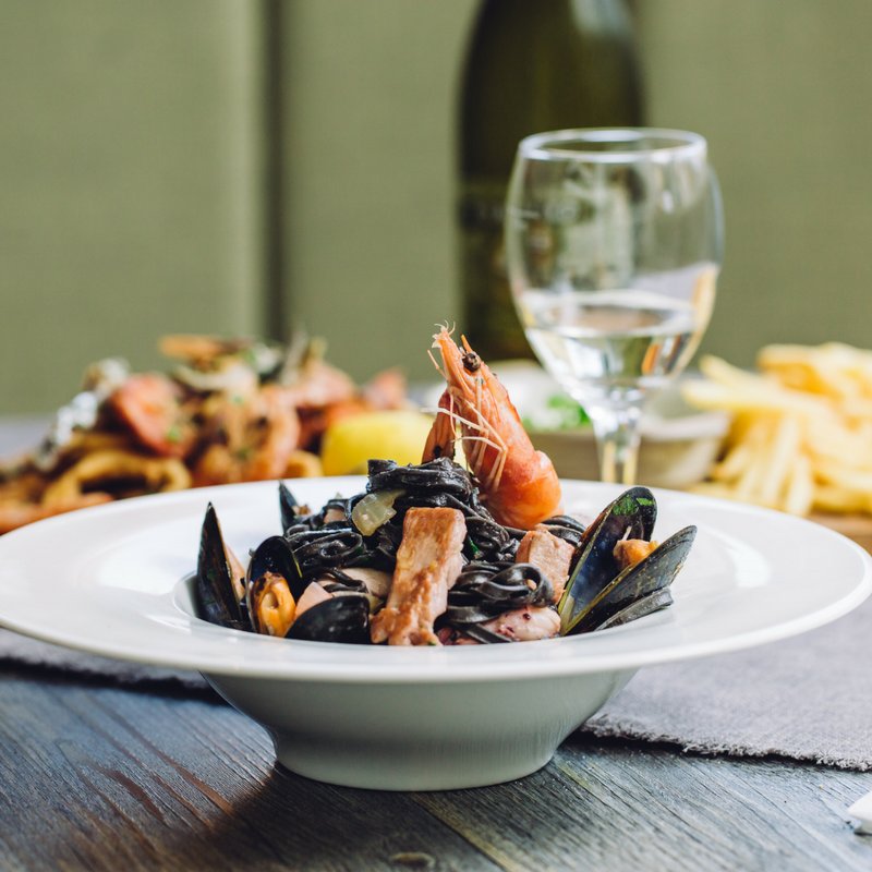 CaffeParma's tweet photo. Normal Early Evening Habitat. #CaffeParma Lunch & Early Evening Menu from £6 (Mon - Fri) 😘 https://t.co/tT8PEGaDcv