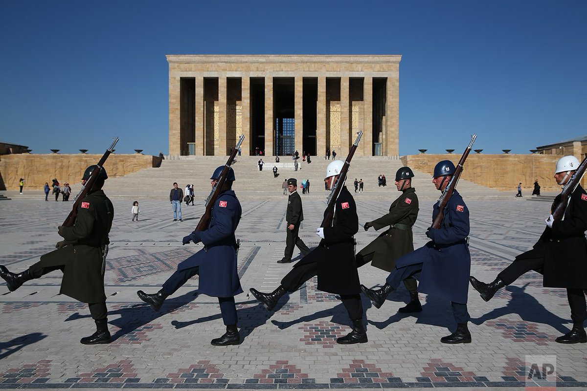 AP_Images tweet picture