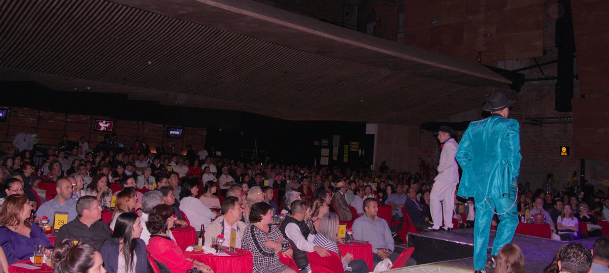 AventureraMx's tweet photo. ¡Función llena anoche!
 ¡Íncreible público!
 ¡GRACIAS! https://t.co/L4ltl4jS0L