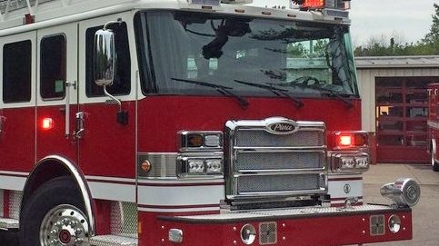 WLWT's tweet photo. Resident puts out house fire in Anderson Tonwship https://t.co/4JDboJcUlK https://t.co/A9RmpFI44O