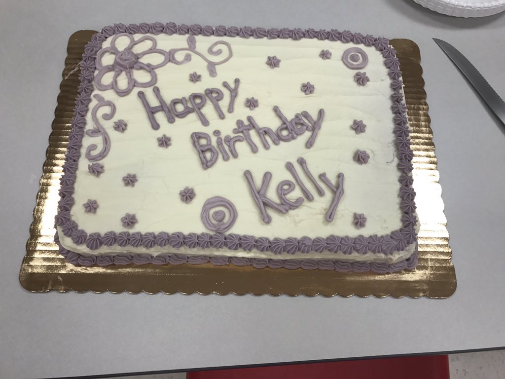 Love my team as much as I love cake...I plan on turning 3️⃣0️⃣ every year 😀❤💃🏻🎂<a href="/zern_roski/">Lindsay Zern Roski</a> @cmstemple1 @JamilaVML <a href="/MirandaVML/">Miranda N</a>