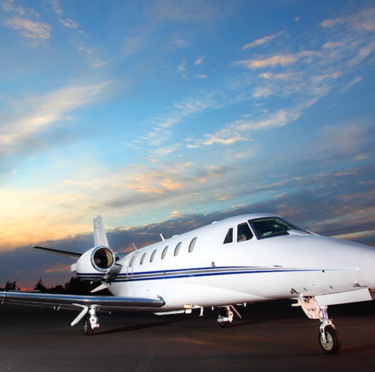 Travel anywhere in the world on one of our #luxury private jets, whether it's a business trip or a romantic holiday. All inclusive price 👌🏽
