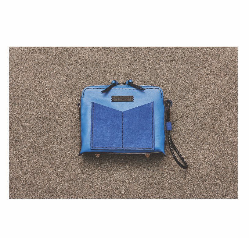 Enter code: GIFT and receive 15% off this #Easter on all our #ss17 season #bags 🌷cariannemoore.com/collections/ba…