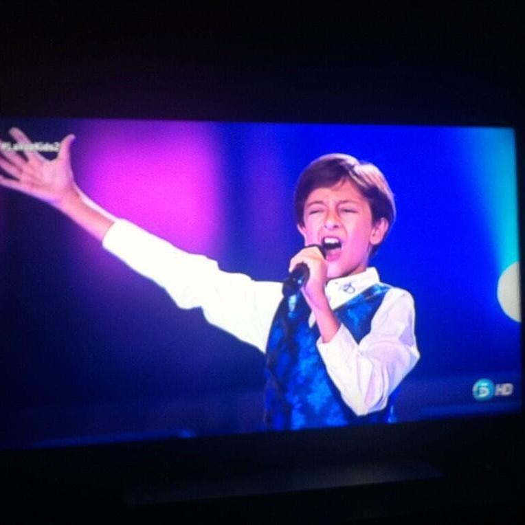 daniparreno's tweet photo. Gracias a @grupoboomerang , @UniversalSpain y por supuesto a @telecincoes por este regalo #bestedition #lavozkids https://t.co/vY2yukYCsg
