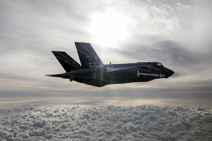 C9Z2AnTUMAAi7iu.jpg:large