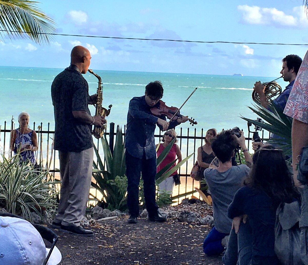 Live now: Stan Strickland, <a href="/EricSilberger/">Eric Silberger</a> &amp; Stan Spinola play Larry Smith's "Vistas" in #KeyWest. <a href="/WendyTaucherDOT/">Wendy Taucher DOT</a>
