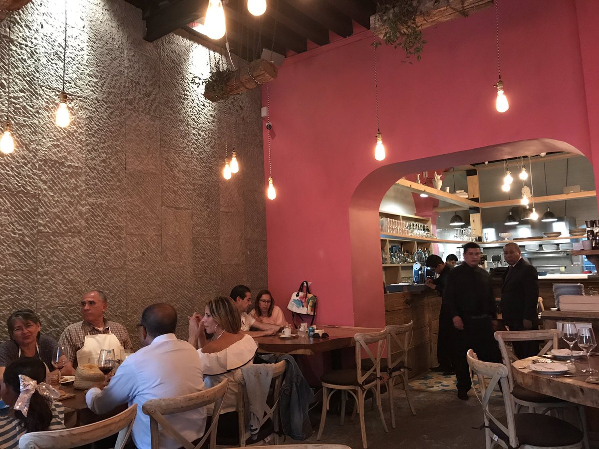 𝐉𝐚𝐯𝐢𝐞𝐫 𝐋𝐨𝐳𝐚𝐧𝐨 𝐀 Hoy Comimos En El Restaurante Augurio En El Centro Historico De Puebla No Se Pierdan La Chalupa Roja Y El Mole Poblano Felizviernes T Co 2iniyjslzk Twitter 𝐉𝐚𝐯𝐢𝐞𝐫 𝐋𝐨𝐳𝐚𝐧𝐨 𝐀 Hoy Comimos En El Restaurante Augurio En El Centro Historico De Puebla No Se Pierdan La Chalupa Roja Y El Mole Poblano Felizviernes T Co 2iniyjslzk Twitter