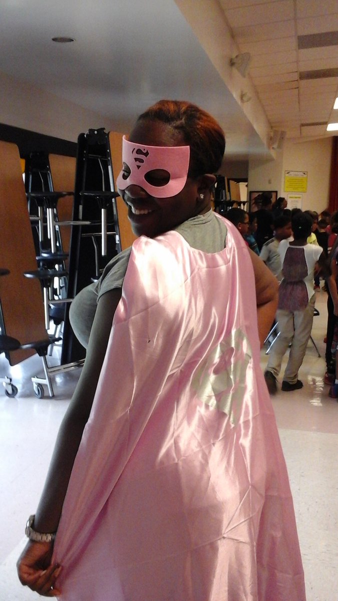 KHardy228's tweet image. @sims_ivyleague....Wonder Woman and Super girl showed up today for the pep rally!!! #yougoladies