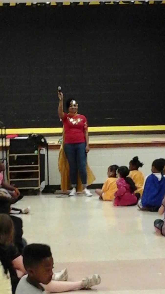 KHardy228's tweet image. @sims_ivyleague....Wonder Woman and Super girl showed up today for the pep rally!!! #yougoladies