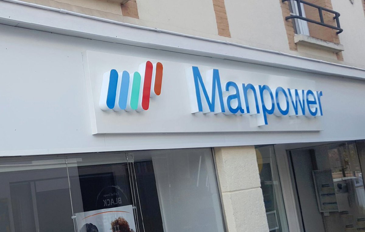 Nouvelle agence Manpower de l'Aigle, des #enseignes en #LettreBoitierPlexi face et chants diffusants pour un résultat TRES lumineux !