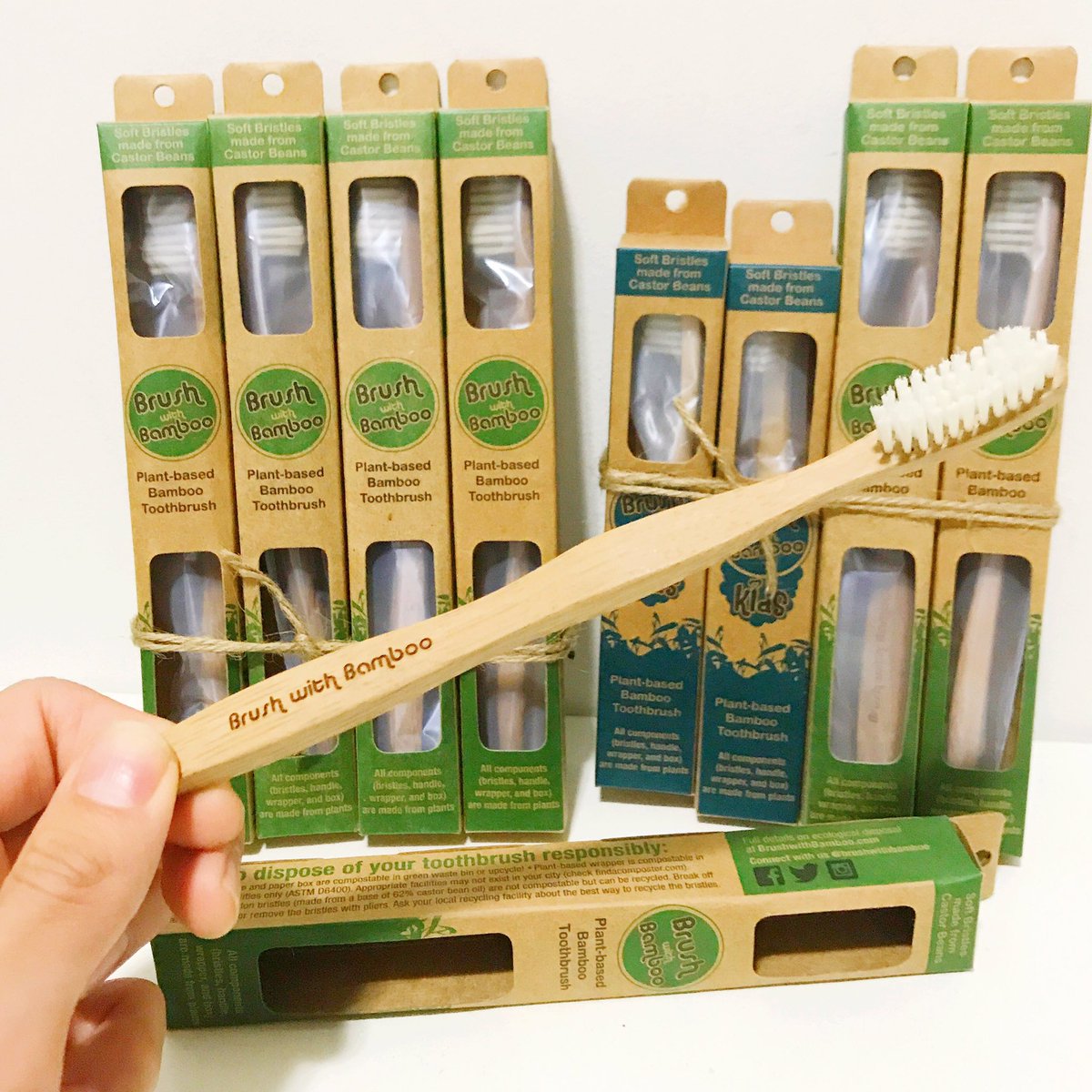 💥 #Giveaway Alert 💥 It's Friday 🙌 Feeling Generous Giving Away 5 Sets of @BrushWithBamboo #Tooth Brushes that I #LOVE 😍RT to #WIN 😎#Contest