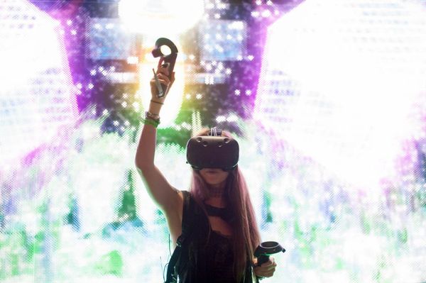 FacewareTech's tweet photo. The future is now at #VRLA. See the latest from #facewaretech at booth 624. https://t.co/DfID683qcY