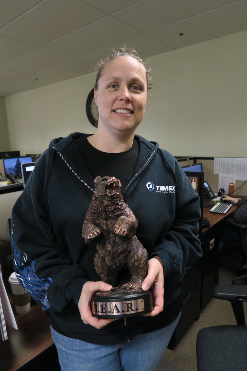 USANorth811's tweet photo. The passing of the torch...I mean #BEARaward from Vicky (Feb winner) to Matt (March winner). Congrats Matt! #CSRofthemonth https://t.co/UIWCi1qVqh